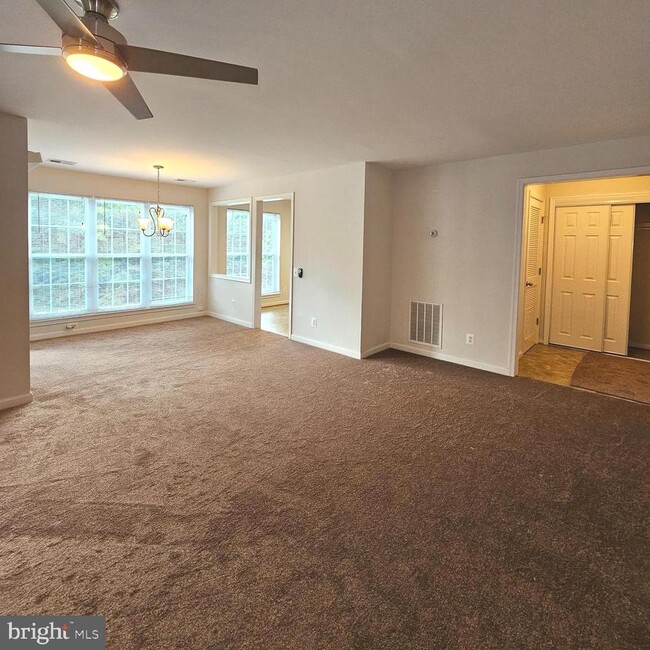 Building Photo - 9250 Cardinal Forest Ln