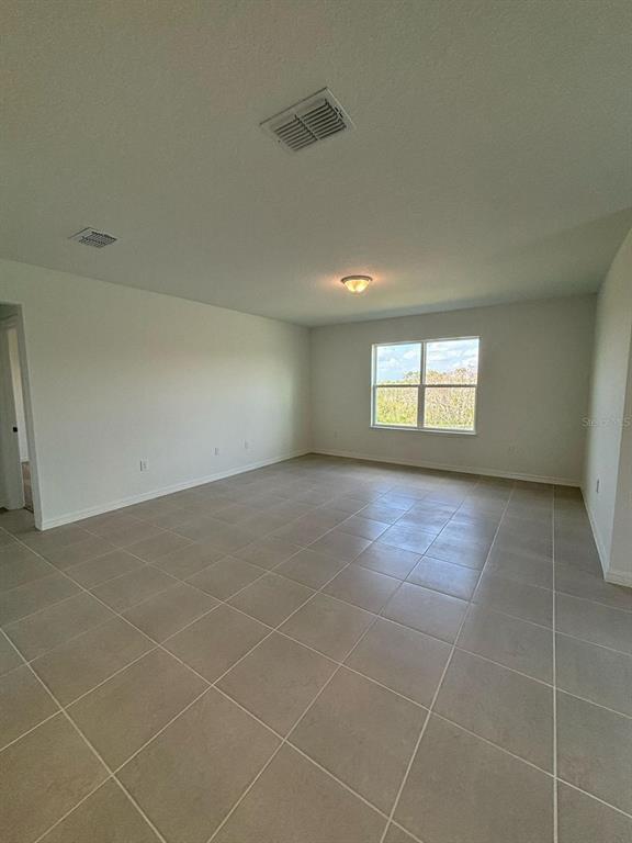 Building Photo - 597 Pine Tree Blvd