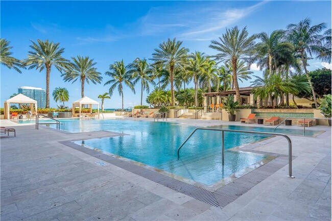 Building Photo - 550 Okeechobee Blvd