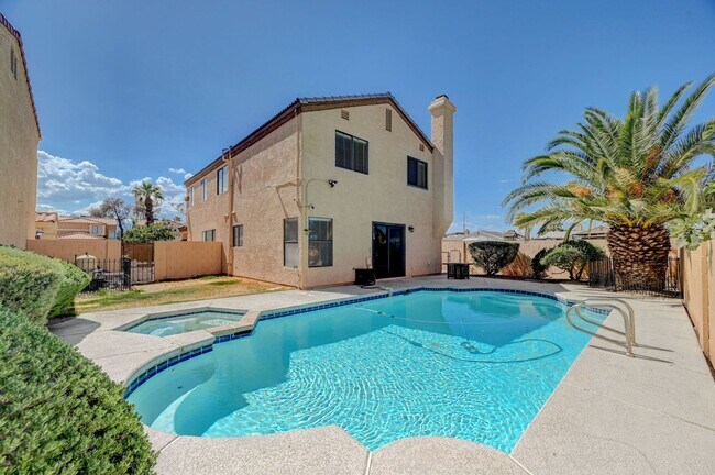 Building Photo - 4 Bedroom in the desirable Woodcrest Community available for Immediate Move-In!