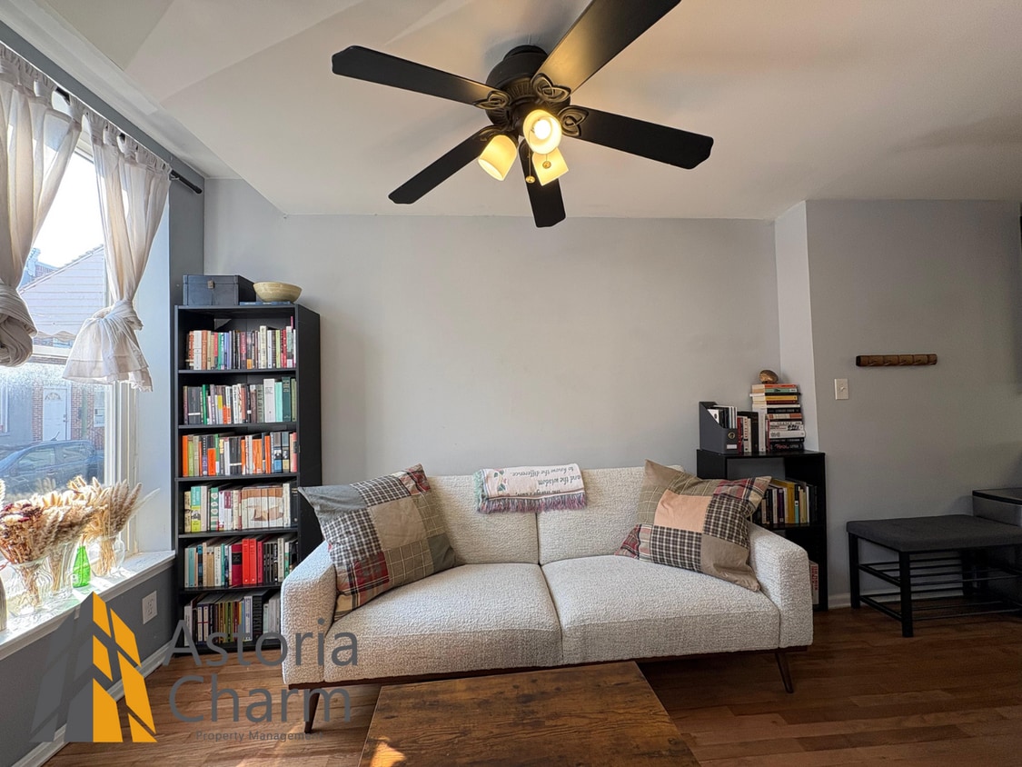 Beautifully Renovated 2-Bed, 1-Bath with P... - Beautifully Renovated 2-Bed, 1-Bath with P...