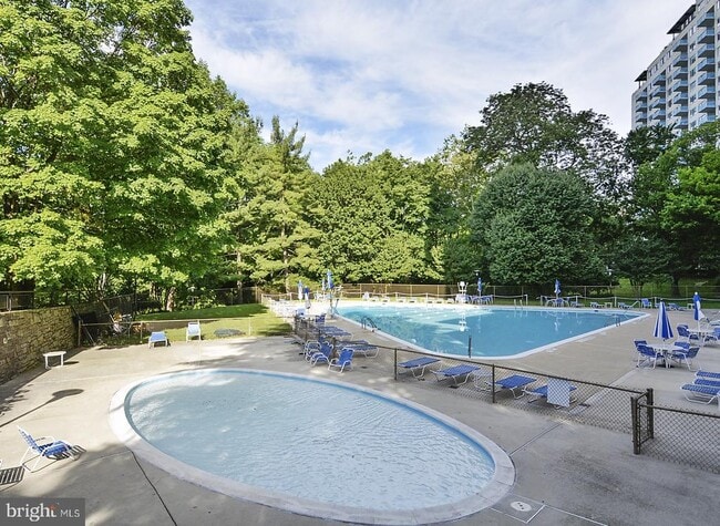 Building Photo - 10500 Rockville Pike