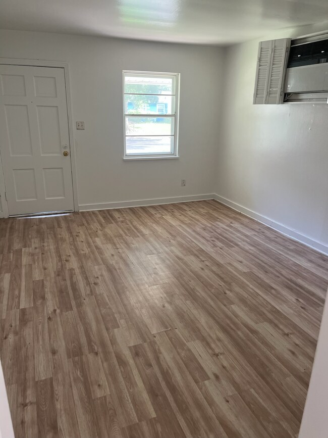 Foto del edificio - 3028 Glenwick St