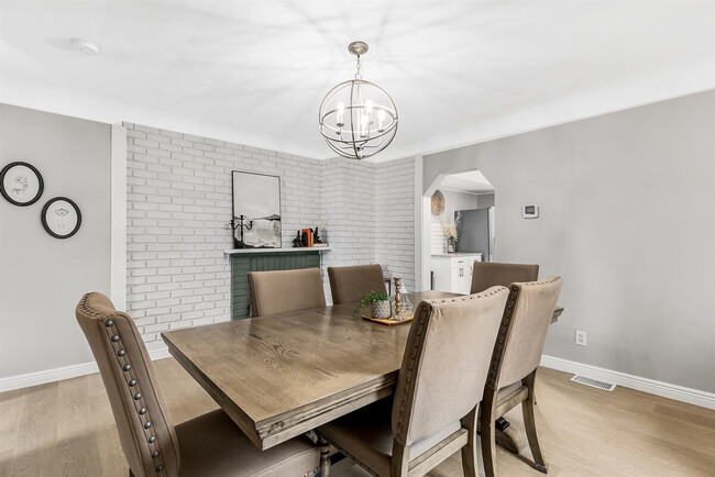 Foto del edificio - 14924 E 10 Mile Rd