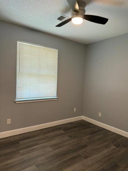 Foto del edificio - 20808 Jumpers Delight Ln