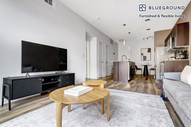 Foto del edificio - 11601 Century Oaks Terrace