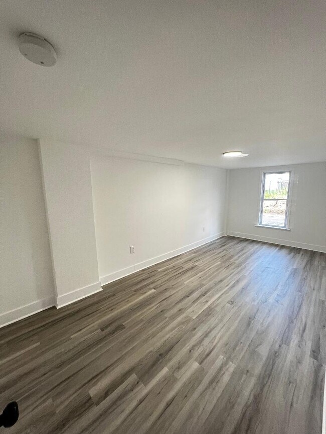 Foto del edificio - 340 W 22nd St