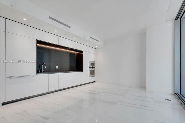 Foto del edificio - 300 Biscayne Blvd Way