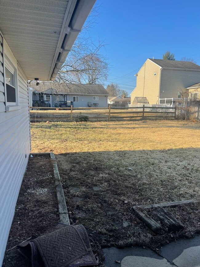 Building Photo - Ranch Home in Chestnut Hill Estates