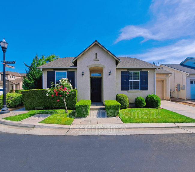 Building Photo - 4054 W Fig Tree Ln