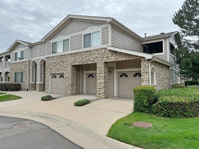 Building Photo - 4271 S Blackhawk Cir