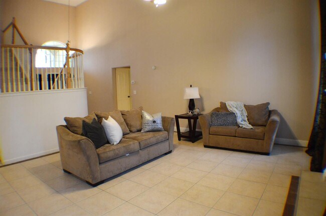 Foto del edificio - 5716 W Corona Ave
