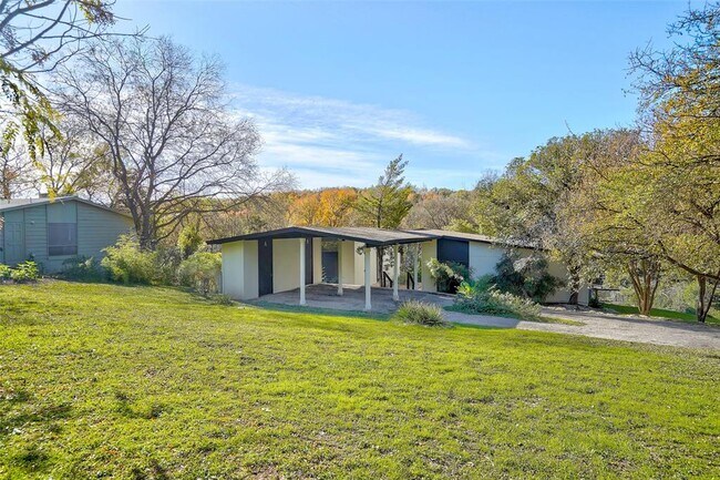 Building Photo - 1206 Yaupon Valley Rd