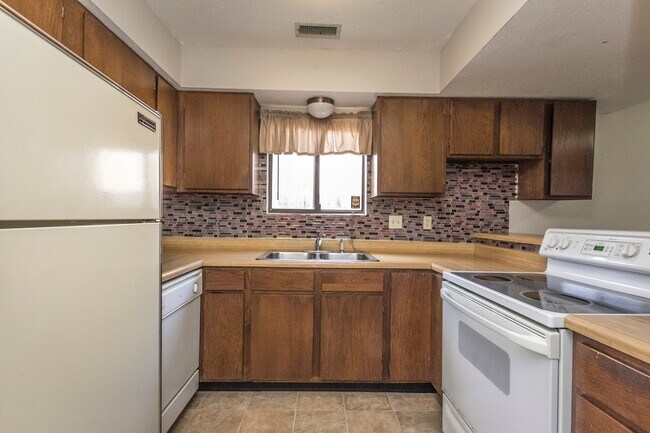 Foto del edificio - Cozy 3 Bedroom 1.5 Bathroom Duplex