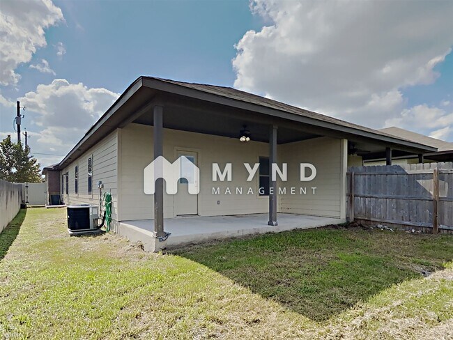 Building Photo - 3 br, 2 bath House - 2537 Pahmeyer Rd