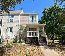 Building Photo - 116 Woodridge Pl