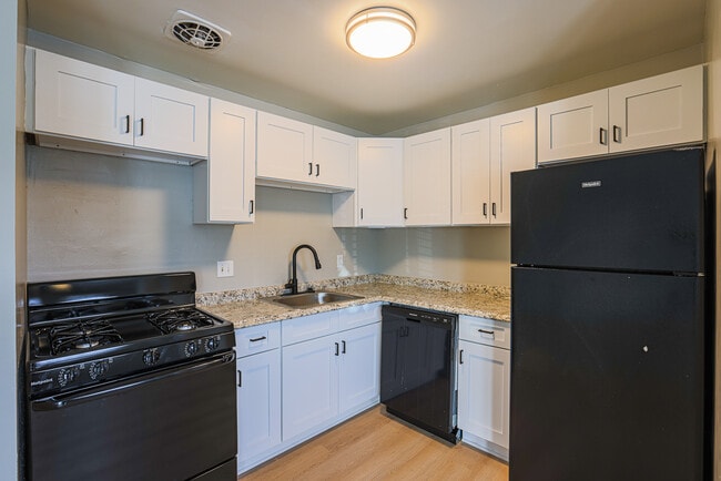 Foto del edificio - Calvert at Quarterfield Station