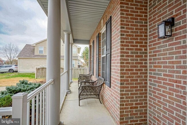 Foto del edificio - 142 White Cedar Dr