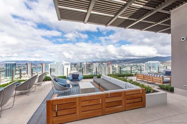 Building Photo - Aalii High Floor 1 bedrrom, 1 bath, 1 parking