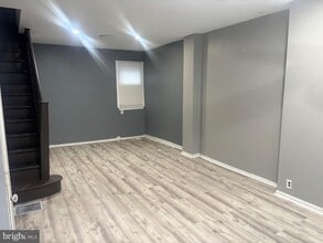 Building Photo - 1309 W Clementine St