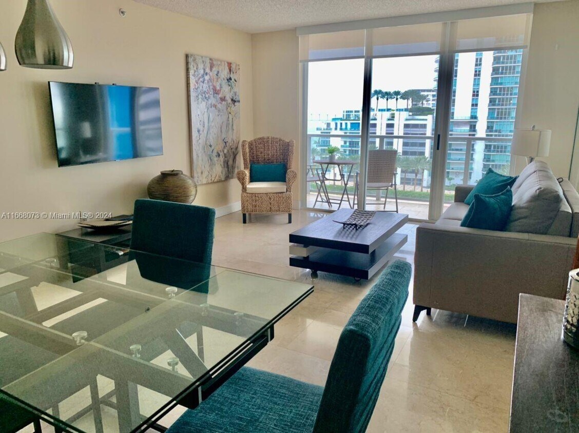 Foto principal - 1155 Brickell Bay Dr