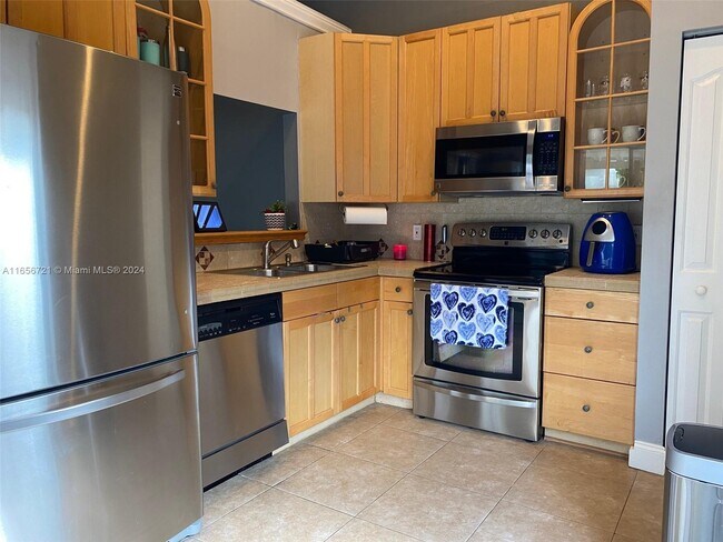 Building Photo - 11523 SW 61st Terrace