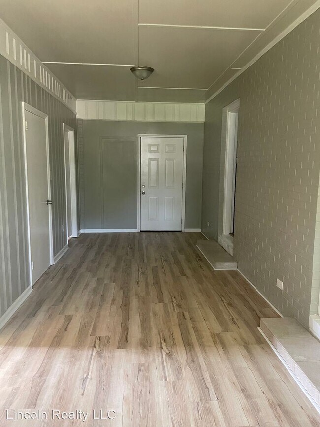 Building Photo - 4 br, 2 bath House - 209 Wayne Ave. *