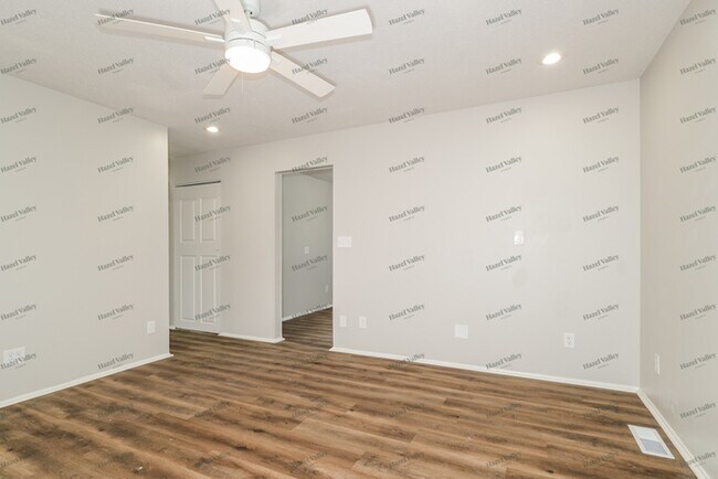 Foto del edificio - 4819 Orange Blossom Ln