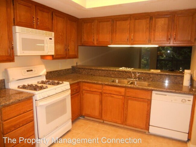 Building Photo - 2 br, 2 bath House - 1655 Clark Ave. #224
