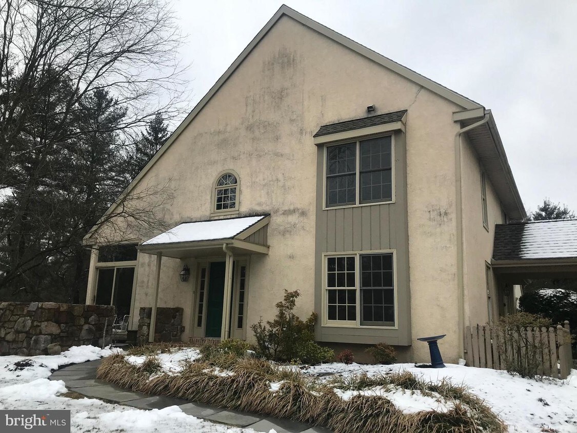 420 Waynesbrooke Rd, Berwyn, PA 19312 House for Rent in Berwyn, PA