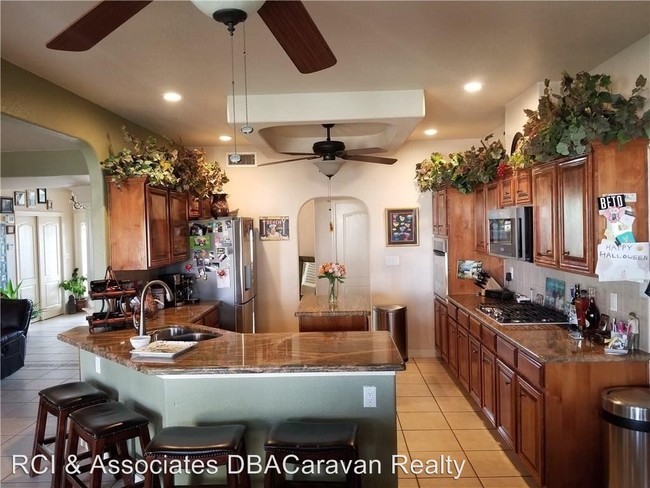Building Photo - 4 br, 3 bath House - 11457 Lindenwood