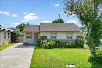 Building Photo - 5326 Farna Ave