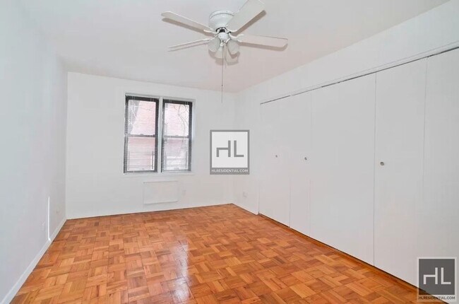 Foto del edificio - THWAITES PLACE