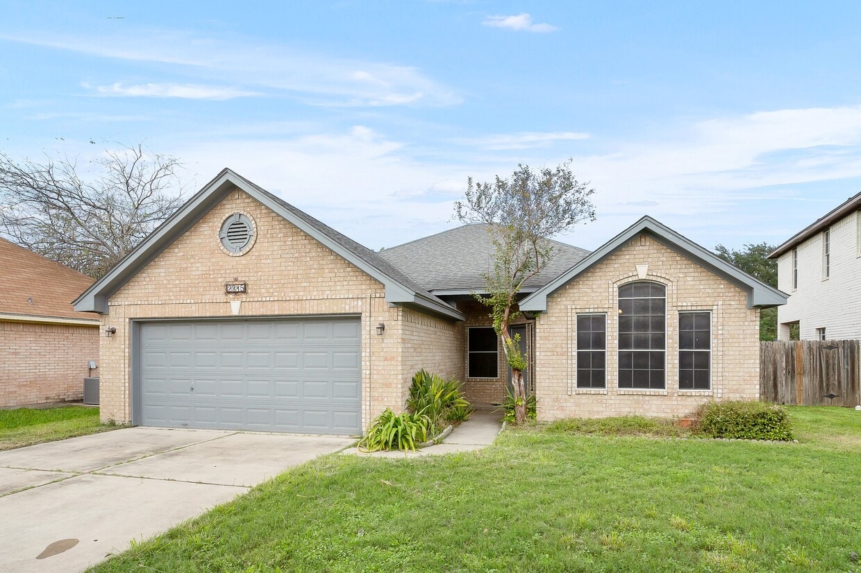 2315 E 21st St, Mission, TX 78572 House Rental in Mission, TX