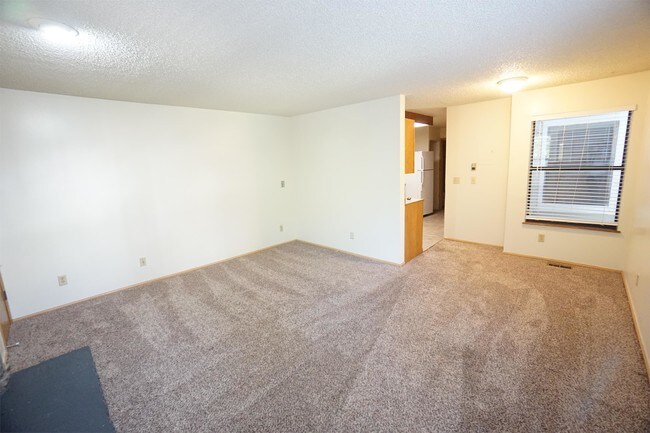 Building Photo - 972 S Dearborn Way