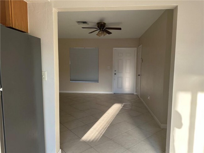 Foto del edificio - 6109 SW 30th St