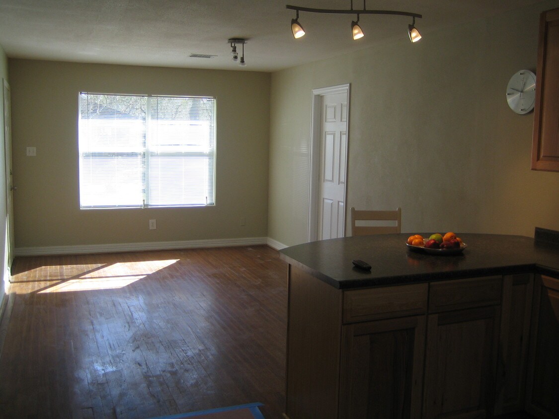 1594 Hewitt Dr, Houston, TX 77018 House Rental in Houston, TX