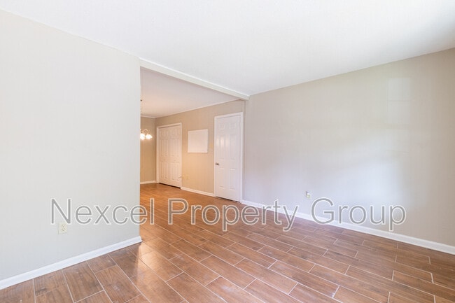 Building Photo - 3308 Spring Valley Cove