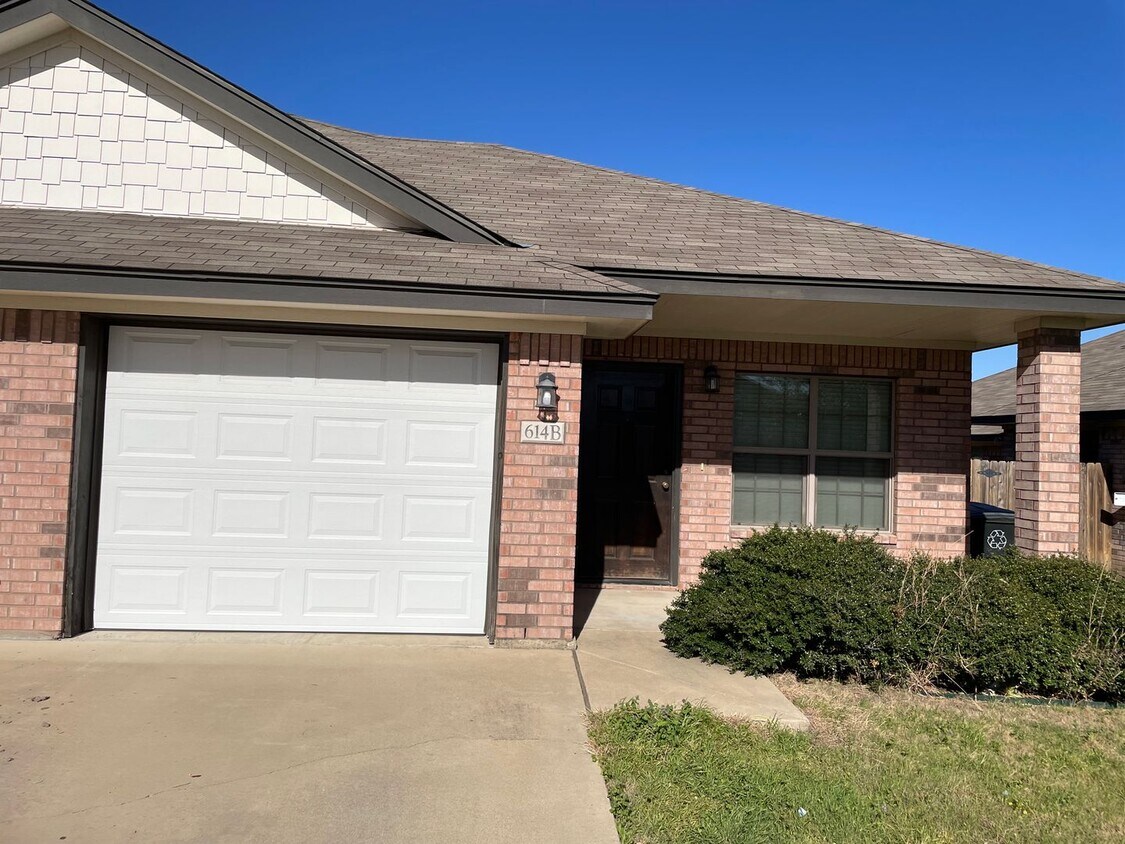 614 Karey Dr Unit B, Temple, TX 76502 Room for Rent in Temple, TX
