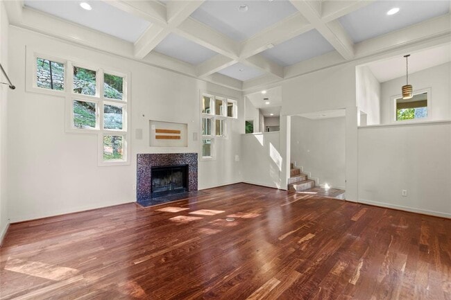 Foto del edificio - 3307 Rivercrest Dr