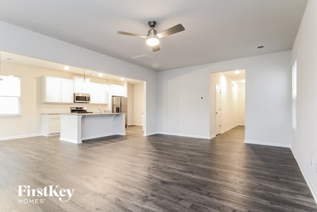 Building Photo - 714 Ridgemoor Trl