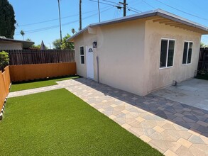 Building Photo - 6676 Phoenix Ave