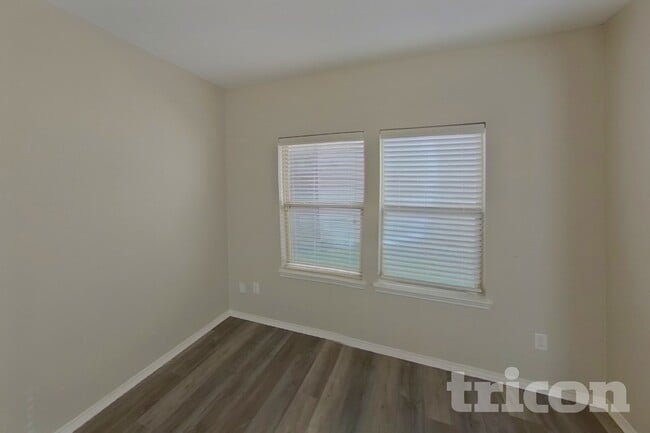 Building Photo - 1228 Sweetgum Dr