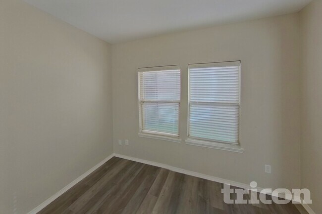 Foto del edificio - 1228 Sweetgum Dr