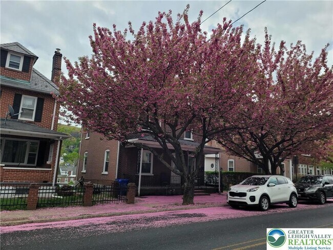 Foto del edificio - 1024 Delaware Ave
