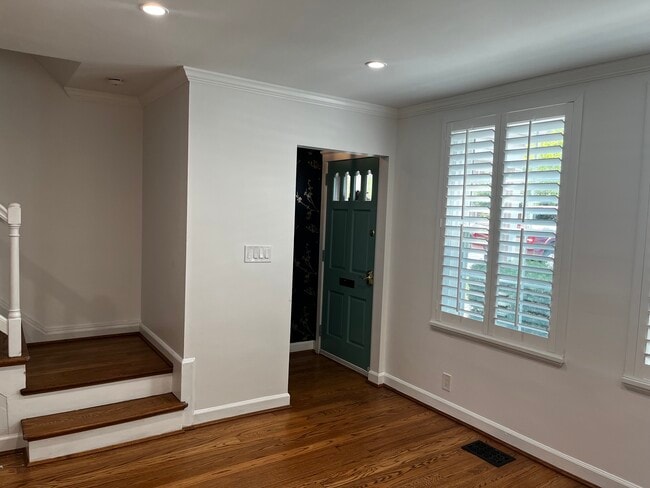 Photo - 3068 S Abingdon St (Arlington, VA) Townhome