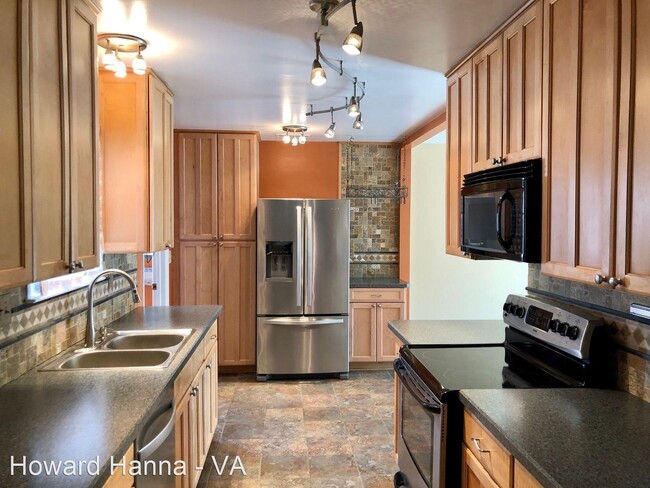 Building Photo - 3 br, 2 bath House - 3529 Faraday Lane