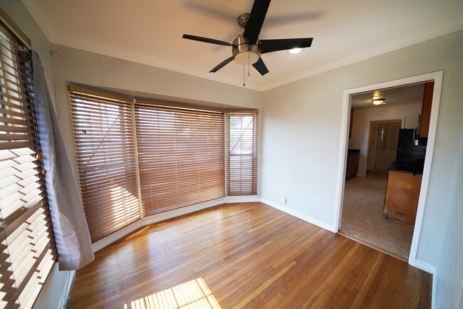 Building Photo - 13719 San Pedro St