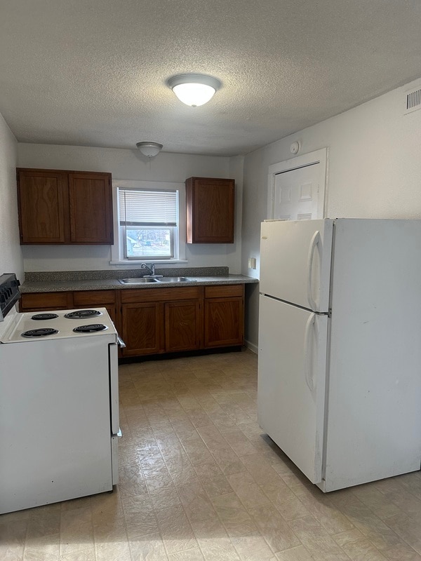 Building Photo - 790 Condit St