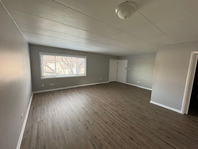 Foto del edificio - 3817 W 123rd St
